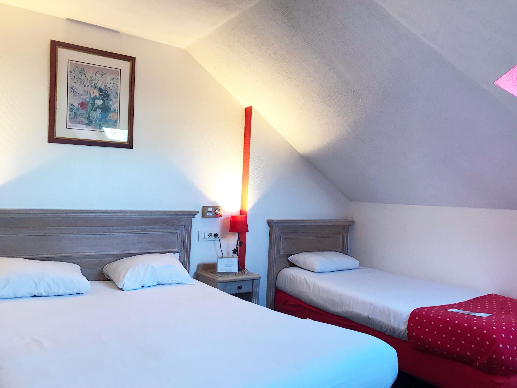 Brit Hotel Aux Sacres Reims, Centre Historique Екстер'єр фото