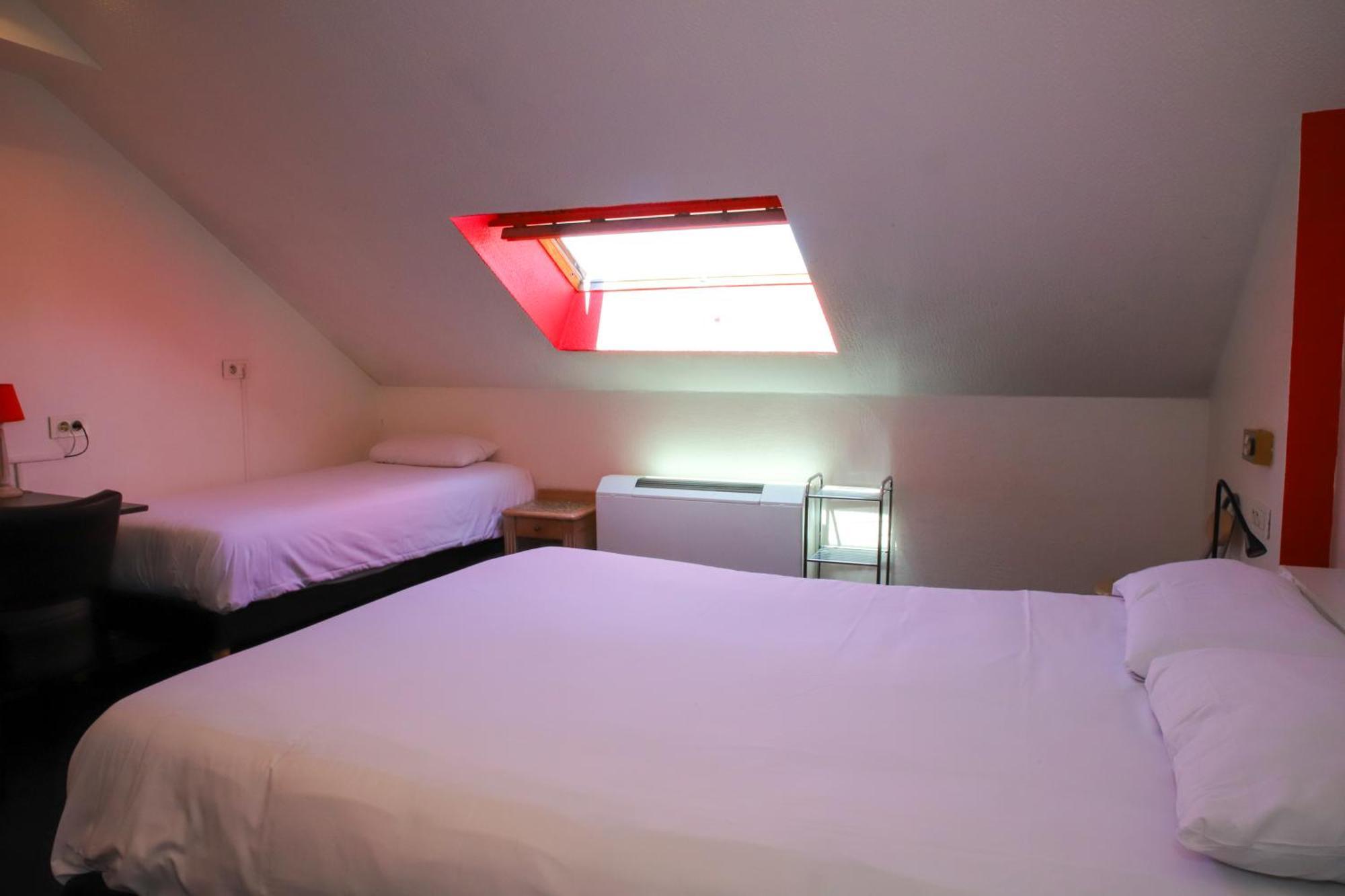 Brit Hotel Aux Sacres Reims, Centre Historique Екстер'єр фото